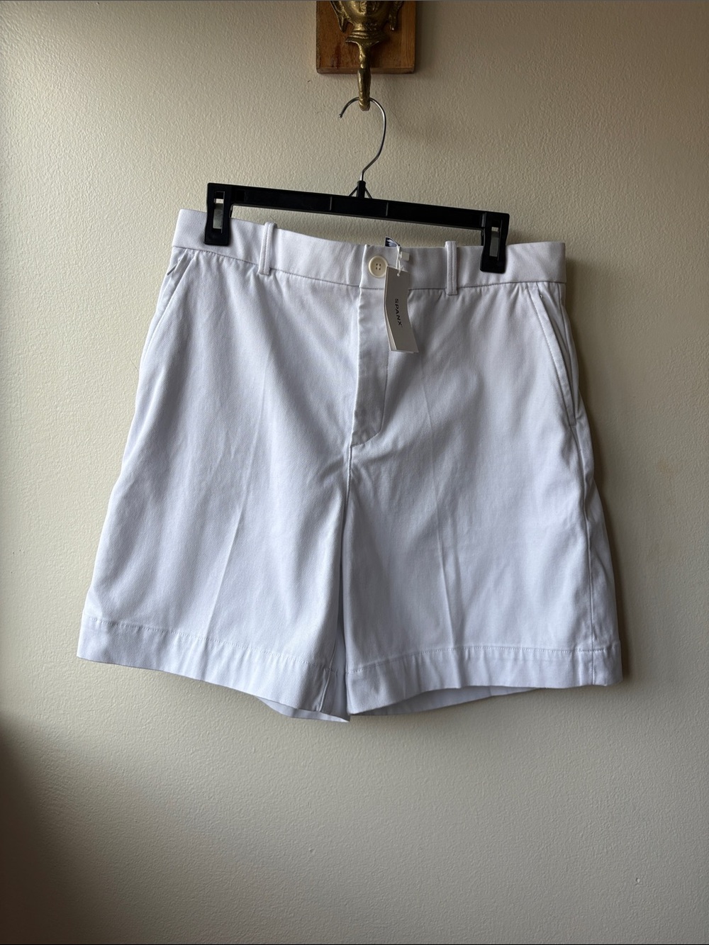 NWT Spanx Stretch Twill Classic White Short 7” Size Large